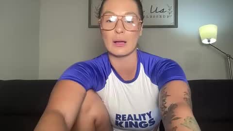 Mandy online show from October 2025 01:17:01 AM