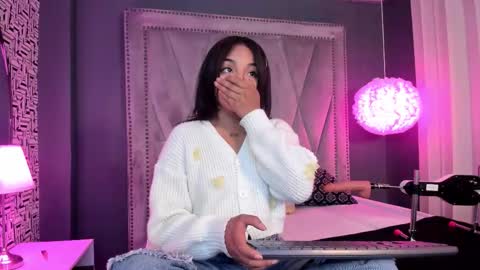 manelyk_evanss online show from February 2026 04:14:02 PM