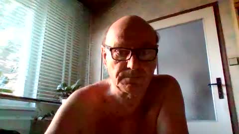 Snapshot of manes5858 chatting on March 2026 05:44:01 AM manes5858 online show from March 2026 05:44:01 AM