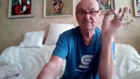 Snapshot of manes5858 chatting on May 2026 12:10:01 PM manes5858 online show from May 2026 12:10:01 PM