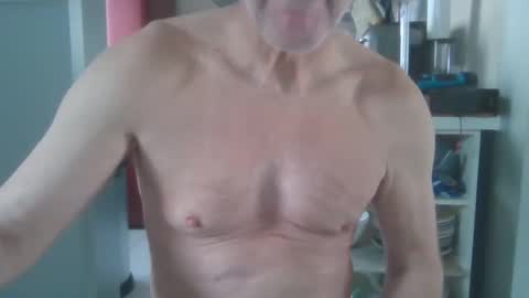 manngrossbite online show from February 2025 10:03:02 AM