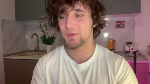 manolein online show from November 2025 03:36:01 PM