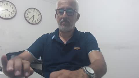 Manolito online show from February 2025 10:31:01 PM