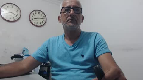 Manolito online show from March 2025 01:10:02 AM