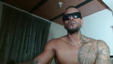 Manolo online show from November 2025 02:14:01 AM