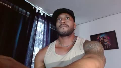 Snapshot of manolofitt chatting on June 2026 05:48:01 PM Manolo online show from June 2026 05:48:01 PM