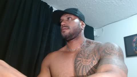 Snapshot of manolofitt chatting on June 2026 12:09:02 AM Manolo online show from June 2026 12:09:02 AM