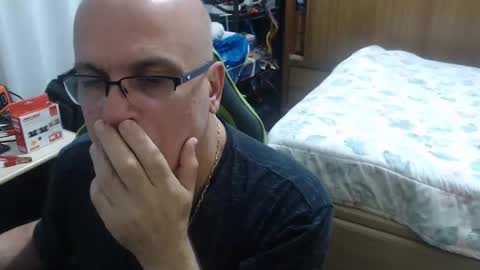 manotcheblu online show from April 2026 10:07:02 PM