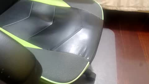 Snapshot of manotcheblu chatting on June 2026 03:04:02 AM manotcheblu online show from June 2026 03:04:02 AM