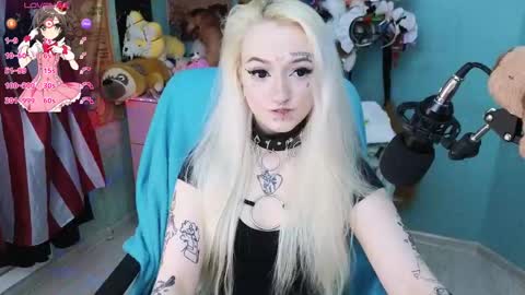 Manuela online show from February 2025 03:16:01 PM