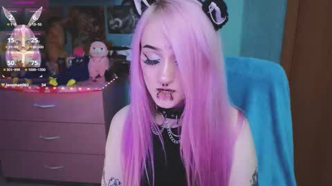 Manuela online show from September 2025 08:23:01 PM