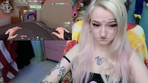 Manuela online show from November 2025 04:04:01 AM