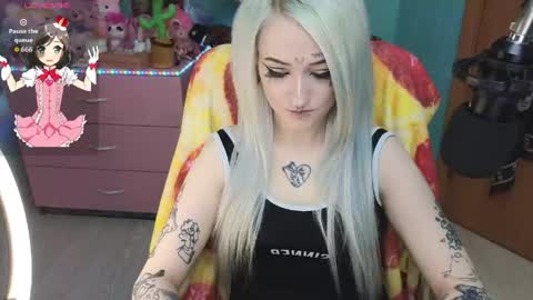 Manuela online show from April 2026 08:44:02 PM