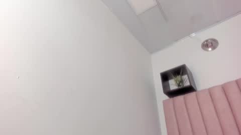 manu 3 online show from October 2025 03:10:01 AM