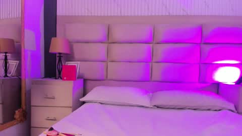 Snapshot of manuelaevans_ chatting on February 2026 08:42:02 PM Manuela online show from February 2026 08:42:02 PM