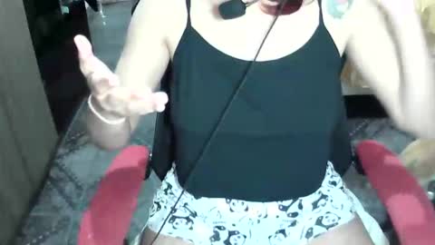 Manu Escarlate online show from September 2025 05:33:01 AM