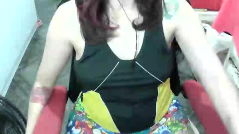 Manu Escarlate online show from March 2026 05:04:02 AM