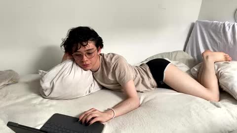 Snapshot of maplefroggy chatting on January 2025 09:16:01 PM Maple online show from January 2025 09:16:01 PM