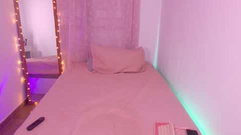     online show from February 2026 07:06:02 AM