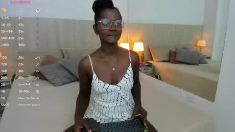 Mara Sinclair online show from July 2026 07:27:02 PM