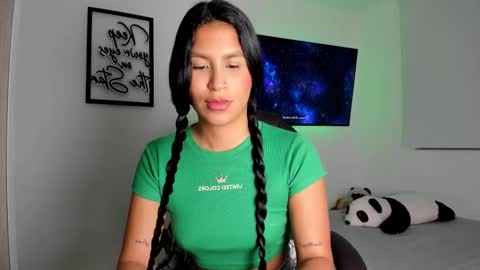 Snapshot of maragirl chatting on February 2026 11:52:01 PM Mara online show from February 2026 11:52:01 PM