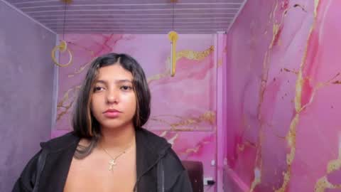 Snapshot of maraluna_ chatting on June 2026 11:20:02 AM Maraluna online show from June 2026 11:20:02 AM