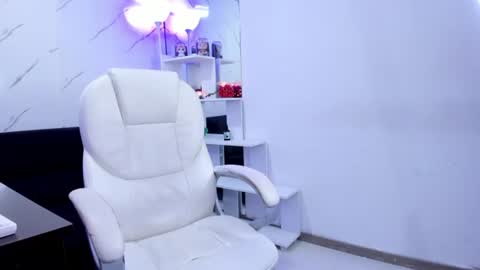 Snapshot of maramartinez_ chatting on June 2026 12:32:02 AM maramartinez_ online show from June 2026 12:32:02 AM