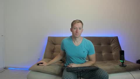 alex marvelxx online show from October 2025 06:03:01 AM