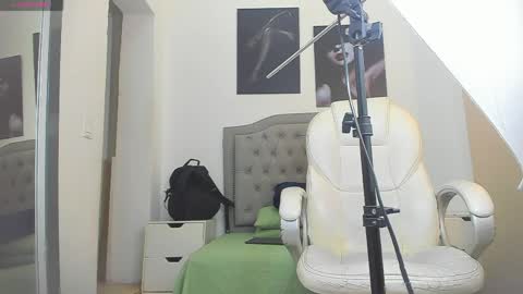 Marc Ruffalo online show from April 2026 03:09:02 PM