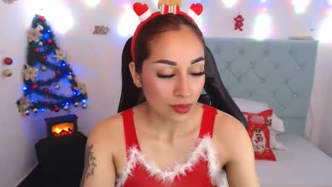 Snapshot of marce0001 chatting on December 2025 03:05:01 AM Marcela online show from December 2025 03:05:01 AM