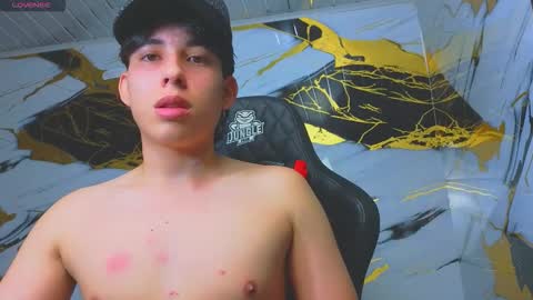 marcelo_boy online show from October 2025 01:59:02 PM
