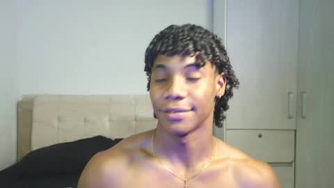 Snapshot of marcelo_dosantos77 chatting on April 2026 05:52:01 PM MARCELO online show from April 2026 05:52:01 PM
