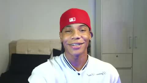 Snapshot of marcelo_dosantos77 chatting on May 2026 05:51:01 PM MARCELO online show from May 2026 05:51:01 PM