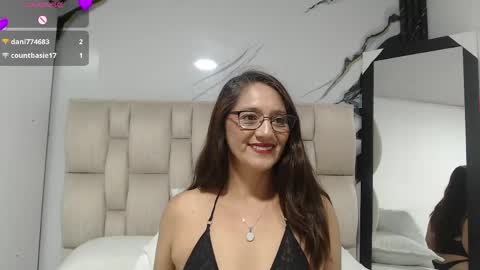 Snapshot of marciamuller chatting on May 2026 01:29:02 PM Martha online show from May 2026 01:29:02 PM