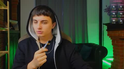 Marco online show from December 2025 08:43:01 AM