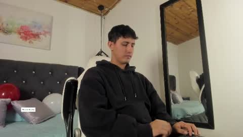 Snapshot of marcos_vieyra chatting on July 2026 07:19:02 PM marcos_vieyra online show from July 2026 07:19:02 PM