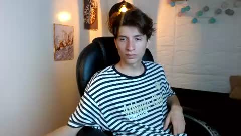 marcoviolet online show from June 2026 07:45:01 PM