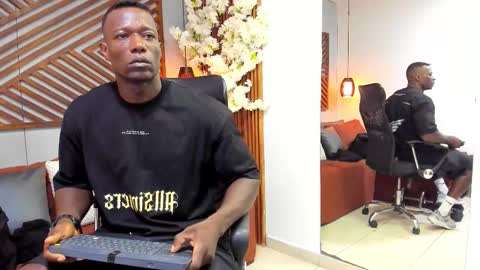 Marcusssss online show from November 2025 11:31:02 AM