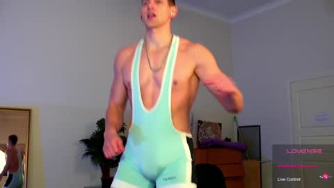 Snapshot of marcusdiamond chatting on January 2025 04:29:01 PM Marcus Diamond  online show from January 2025 04:29:01 PM