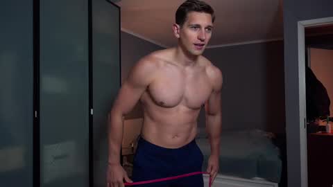 Marcus Diamond  online show from October 2025 04:11:01 PM