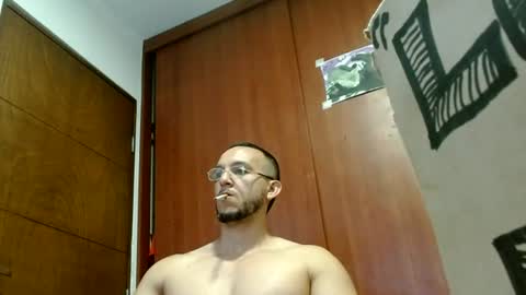 Snapshot of marcusmilarc chatting on June 2026 05:00:02 PM online show from June 2026 05:00:02 PM