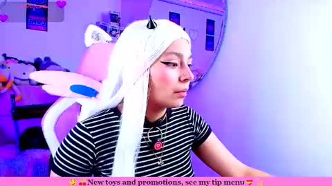 Snapshot of marcy_neko chatting on June 2026 12:14:01 PM Marceline online show from June 2026 12:14:01 PM