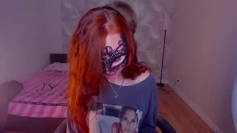 Snapshot of margo_kellly chatting on June 2026 10:26:01 PM Margo Kellly online show from June 2026 10:26:01 PM