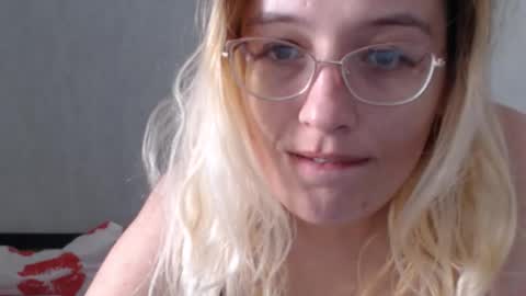margo_shine online show from October 2025 10:33:02 AM