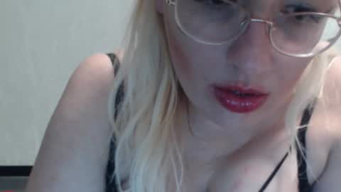 margo_shine online show from January 2026 02:31:01 PM