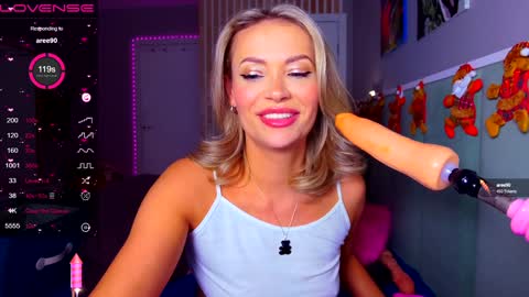 Snapshot of margohotty chatting on December 2024 08:22:02 AM Margo for you   online show from December 2024 08:22:02 AM