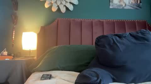 Snapshot of margolane chatting on May 2026 01:30:01 PM Elle online show from May 2026 01:30:01 PM