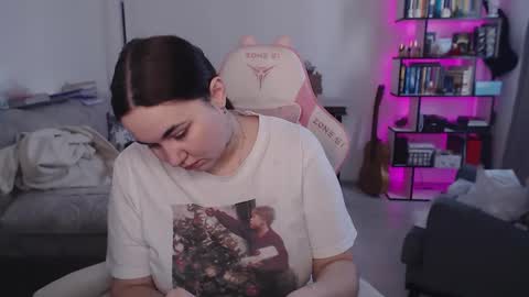 mari moore online show from February 2026 08:01:02 AM