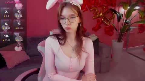 Snapshot of mari_nett chatting on February 2025 06:43:01 AM mari_nett online show from February 2025 06:43:01 AM