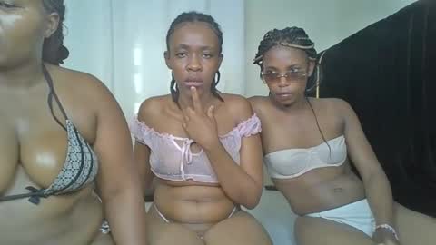 Snapshot of maria_dally chatting on December 2024 11:11:02 AM maria_dally online show from December 2024 11:11:02 AM